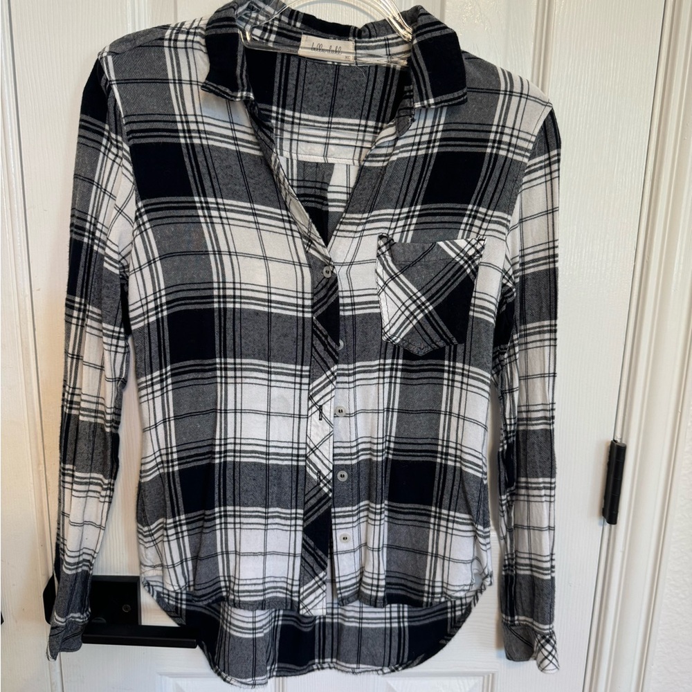 Bella Dahl super soft Black and White Plaid Button-Up Shirt